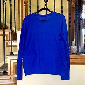 Lululemon Breeze relaxed fit top size 10